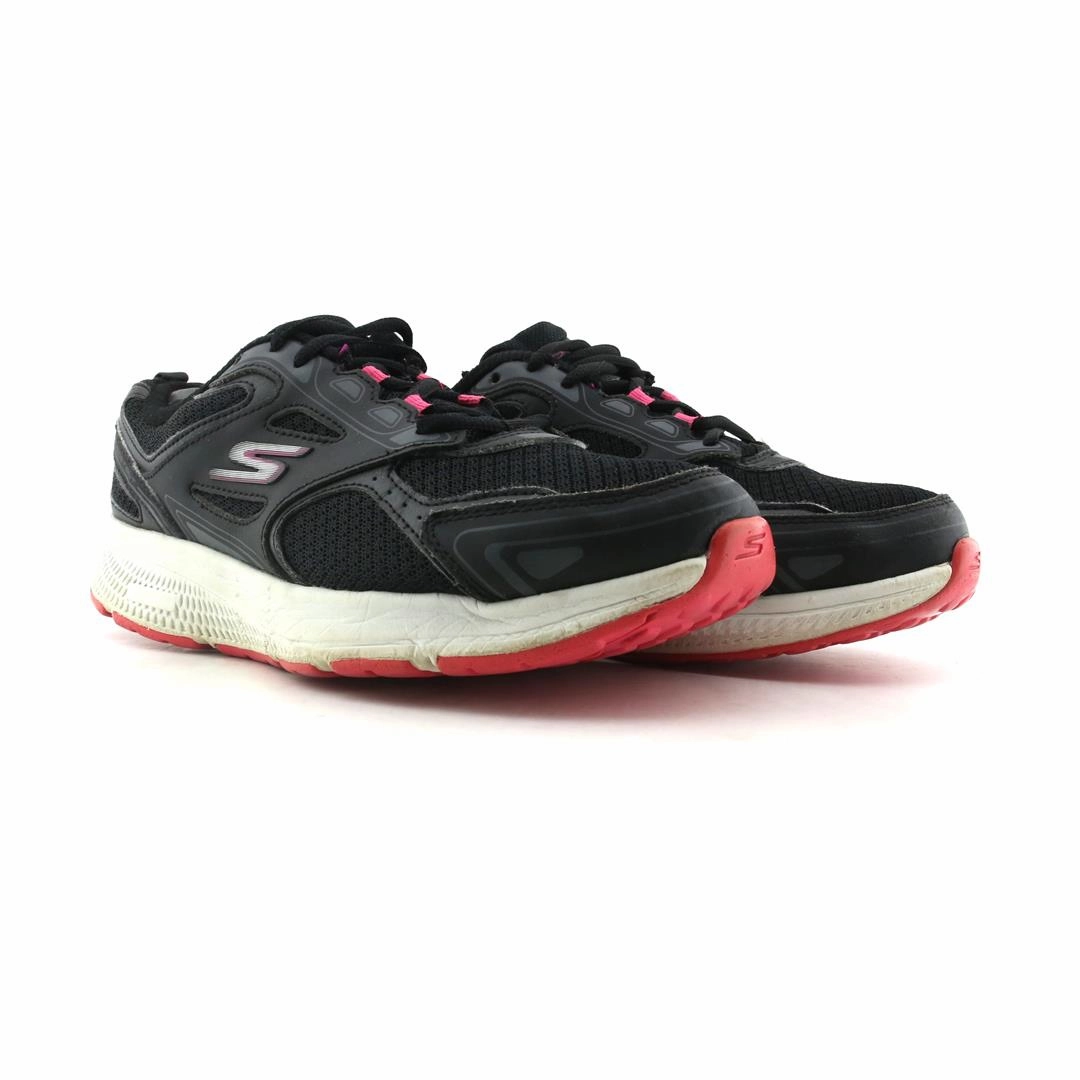 SKECHERS  GORUN CONSISTENT Skechers shoe design snapshots