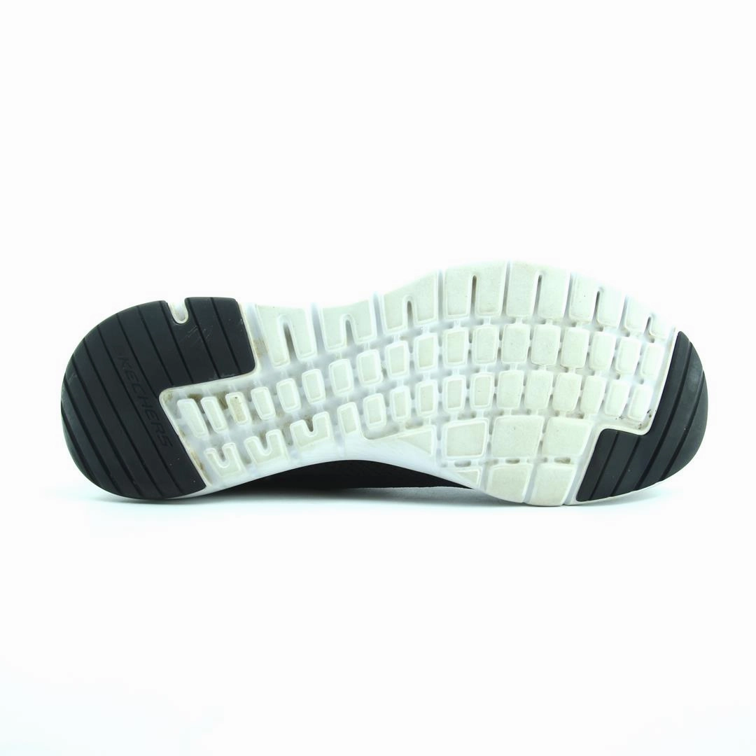SKECHERS LIGHT WEIGHT Skechers everyday footwear shots
