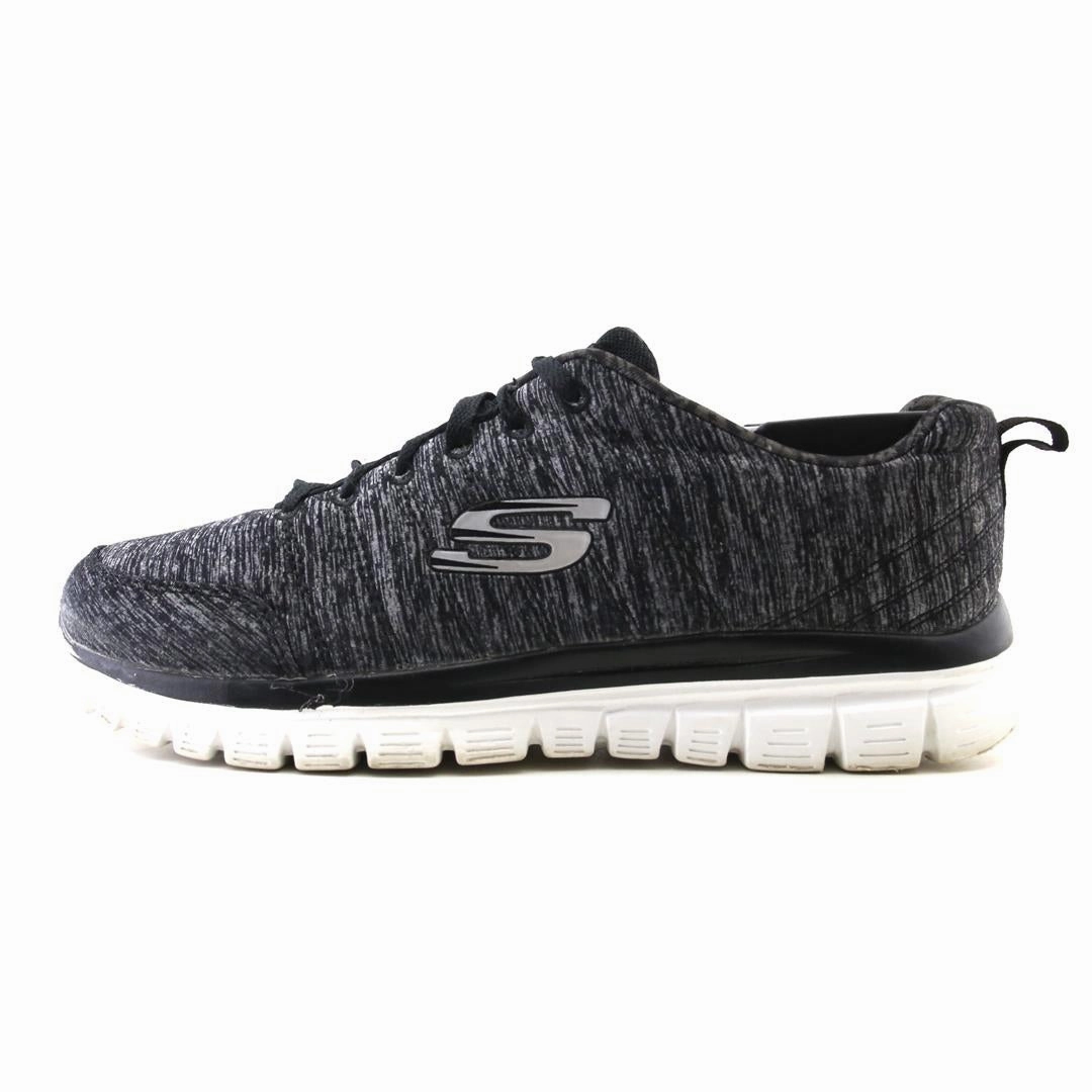 SKECHERS LIGHT WEIGHT Skechers versatile everyday shoes