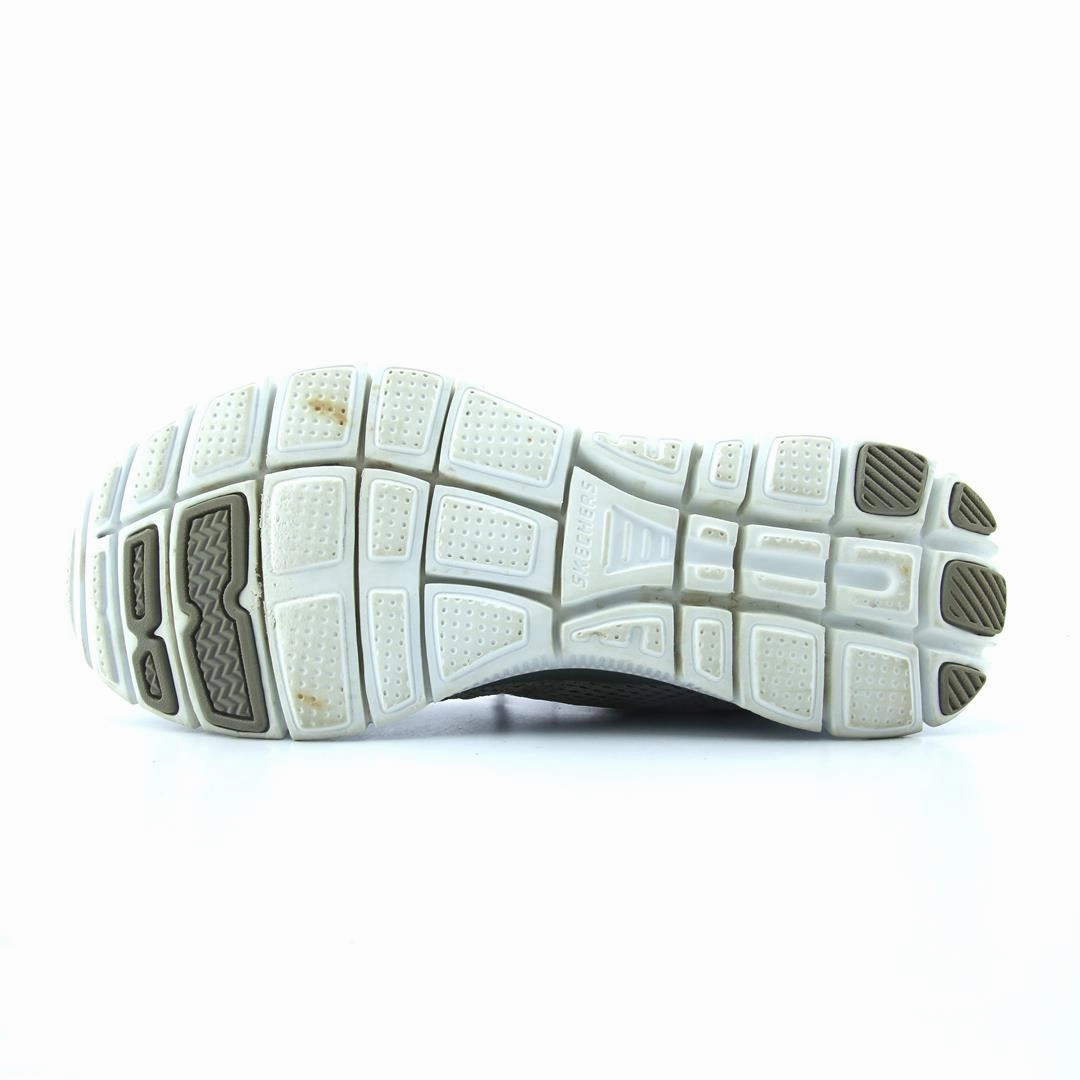 SKECHERS MEMORY FOAM Skechers shoe design snapshots