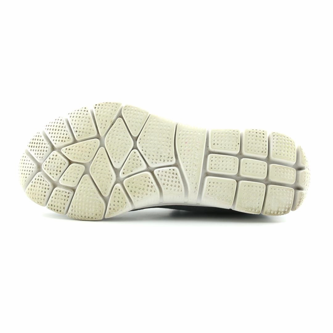 SKECHERS MEMORY FOAM Skechers shoe design snapshots