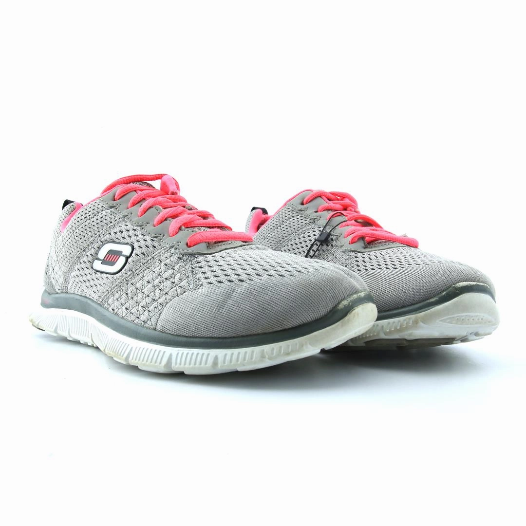 SKECHERS MEMORY FOAM Skechers shoe design snapshots