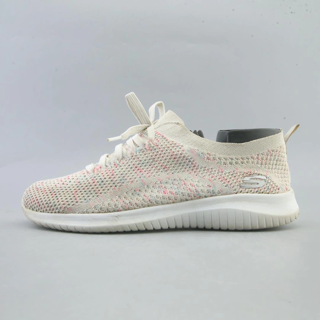 SKECHERS MEMORY FOAM Skechers versatile everyday shoes