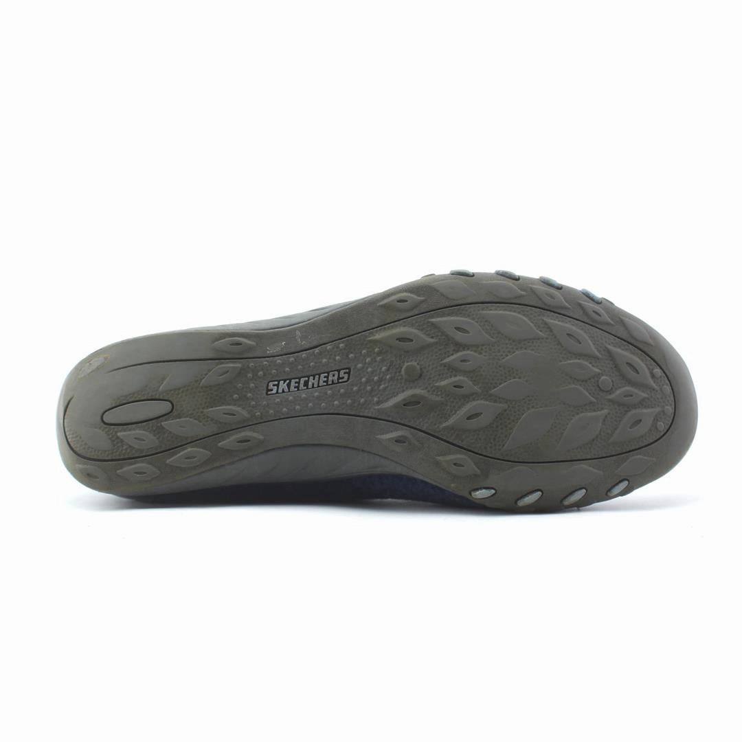 SKECHERS RELAXED FIT: BREATHE-EASY - OPPORTUKNITY Skechers shoe design snapshots