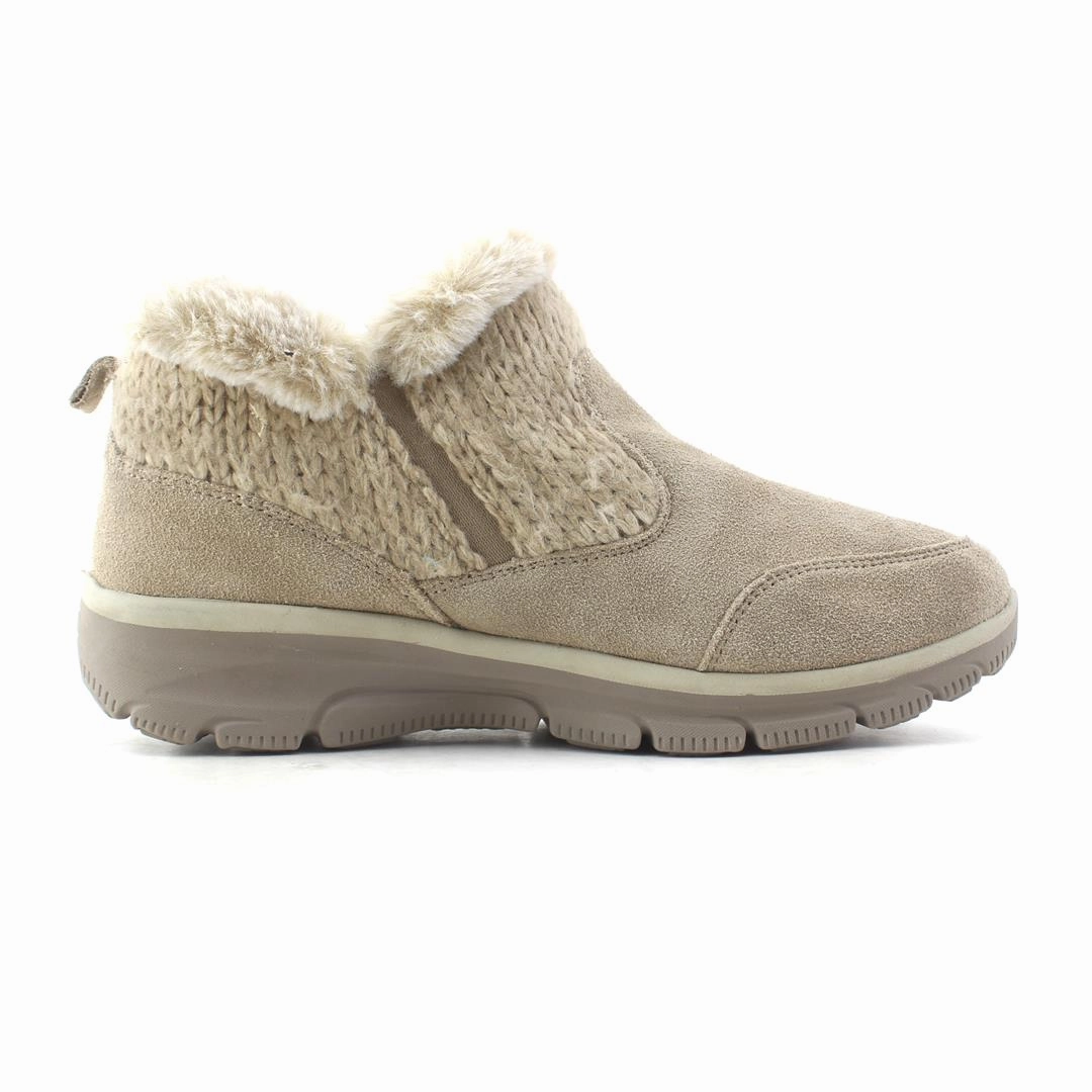 SKECHERS RELAXED FIT: EASY GOING - COZY WEATHER Skechers everyday footwear shots