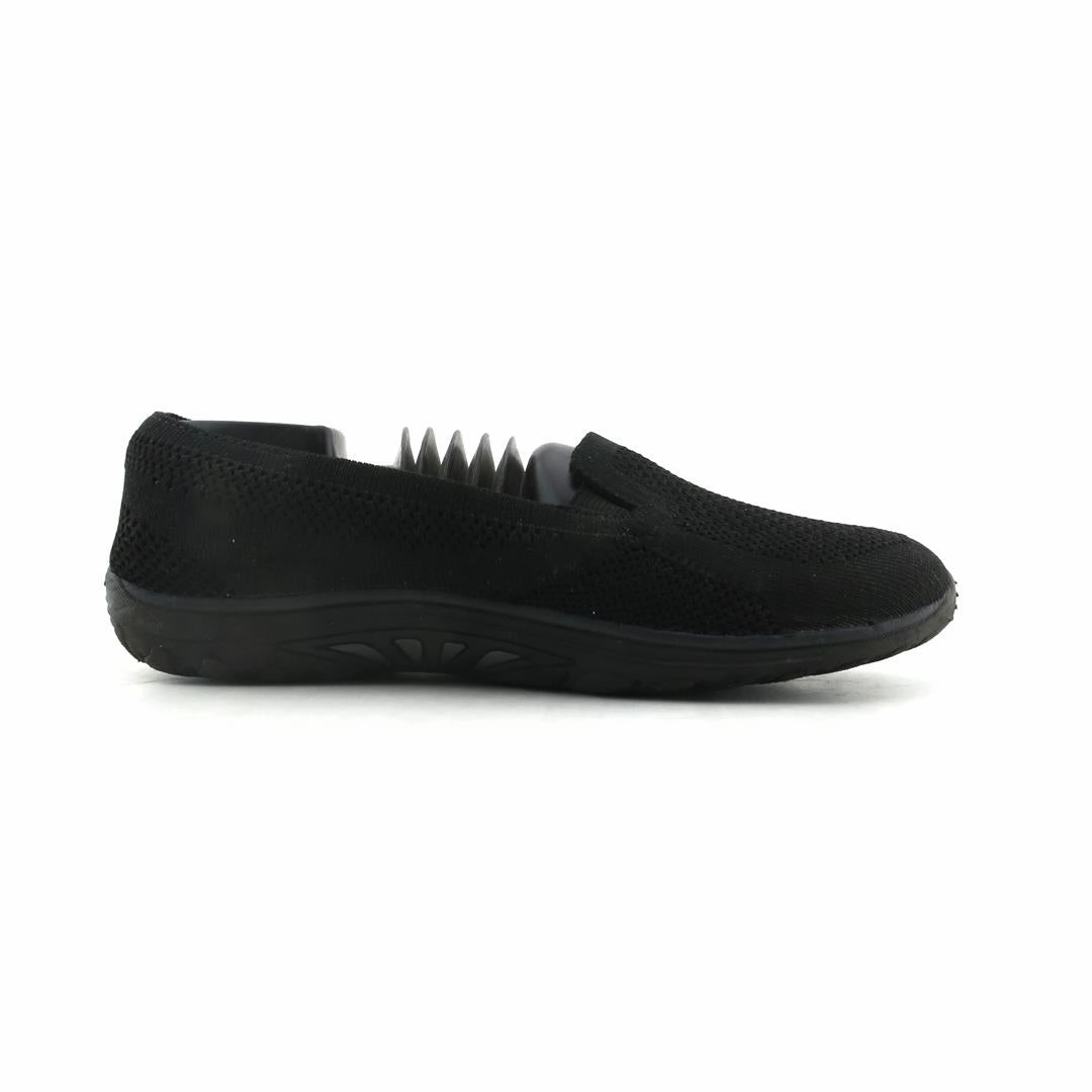 SKECHERS RELAXED FIT: REGGAE FEST - WILLOWS VIBE Skechers shoe design snapshots