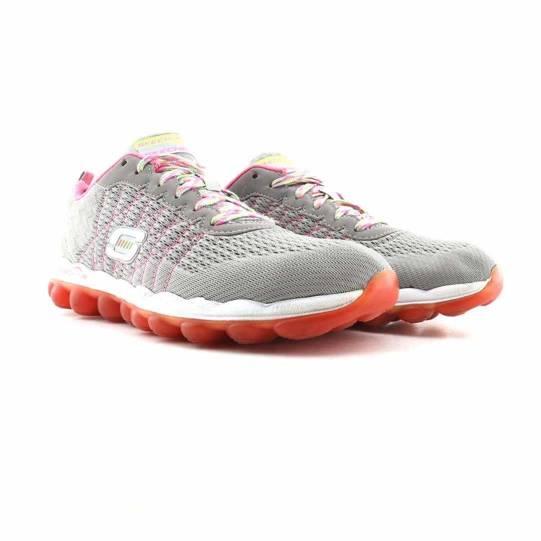 SKECHERS SKECH-KNIT Skechers shoe design snapshots