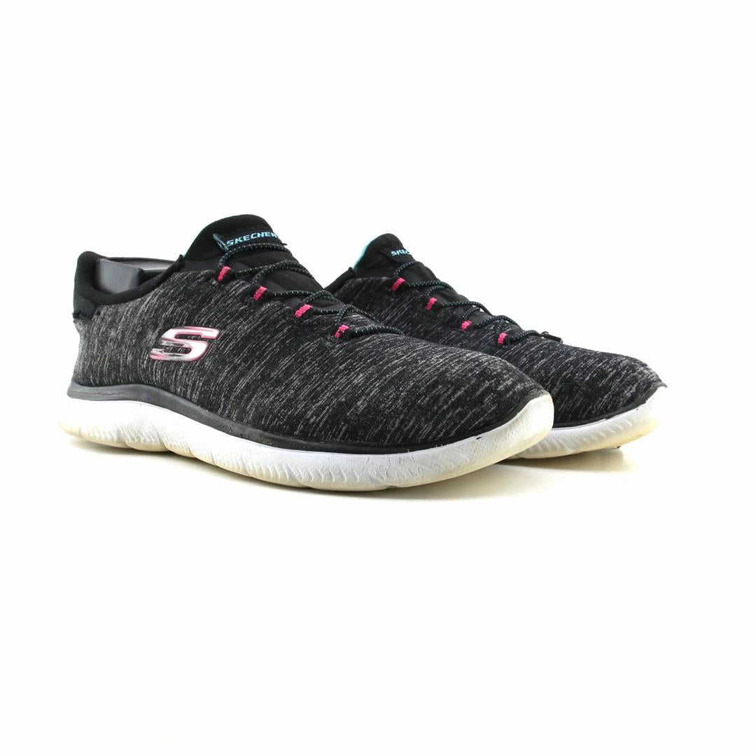 SKECHERS SUMMITS - QUICK GETAWAY Skechers shoe design snapshots