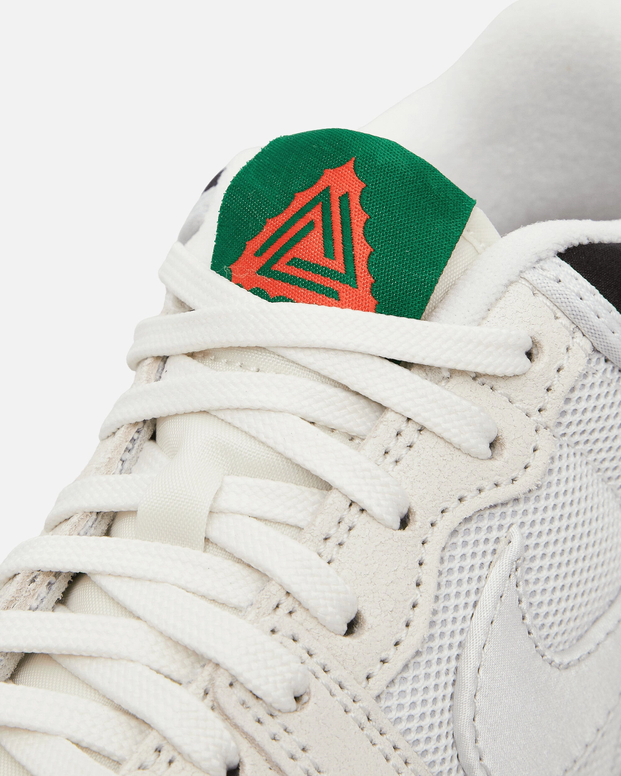 Social Status Attack Sneakers Summit White Flexible Shoes
