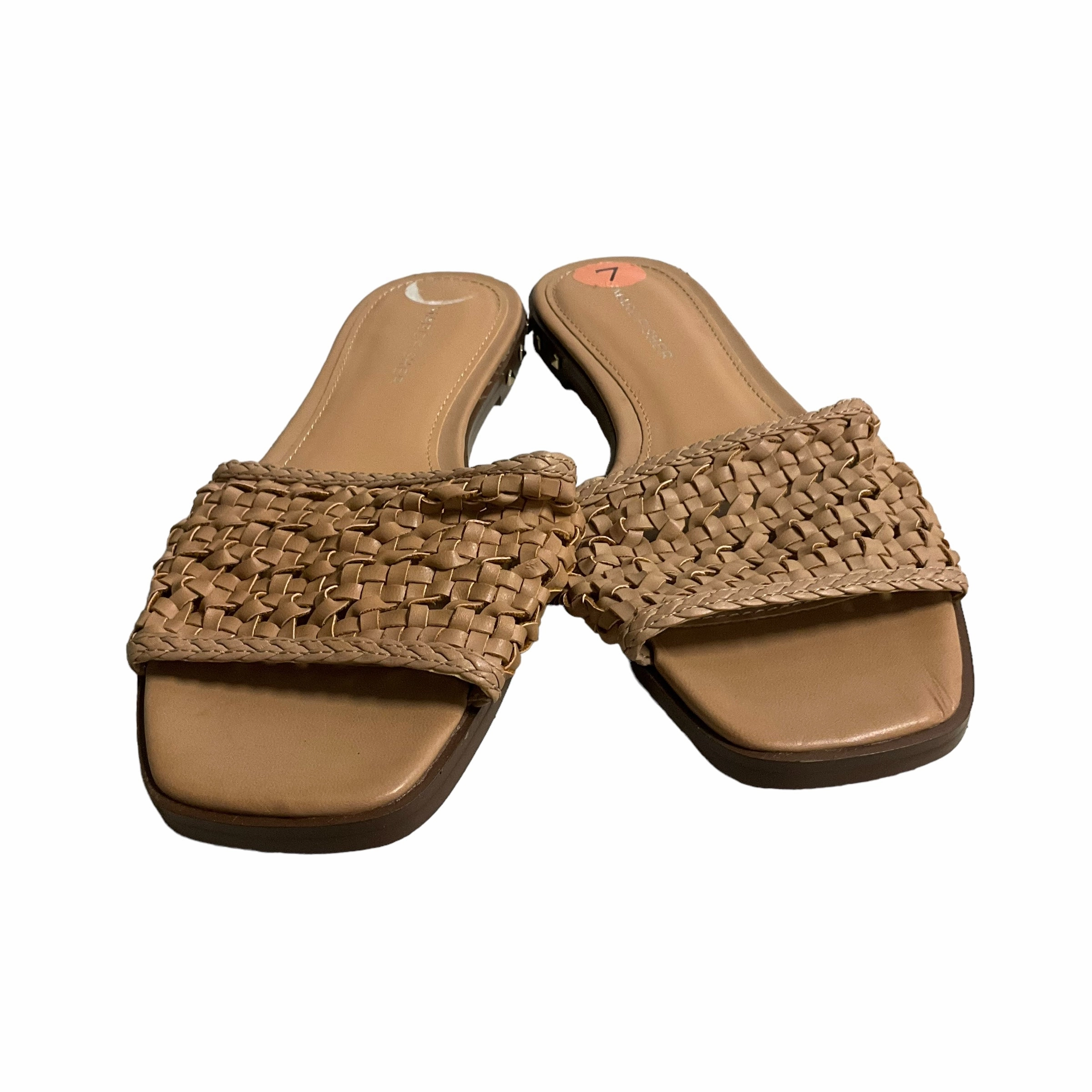 Tan Sandals Flats Marc Fisher, Size 7 Fashion Heels
