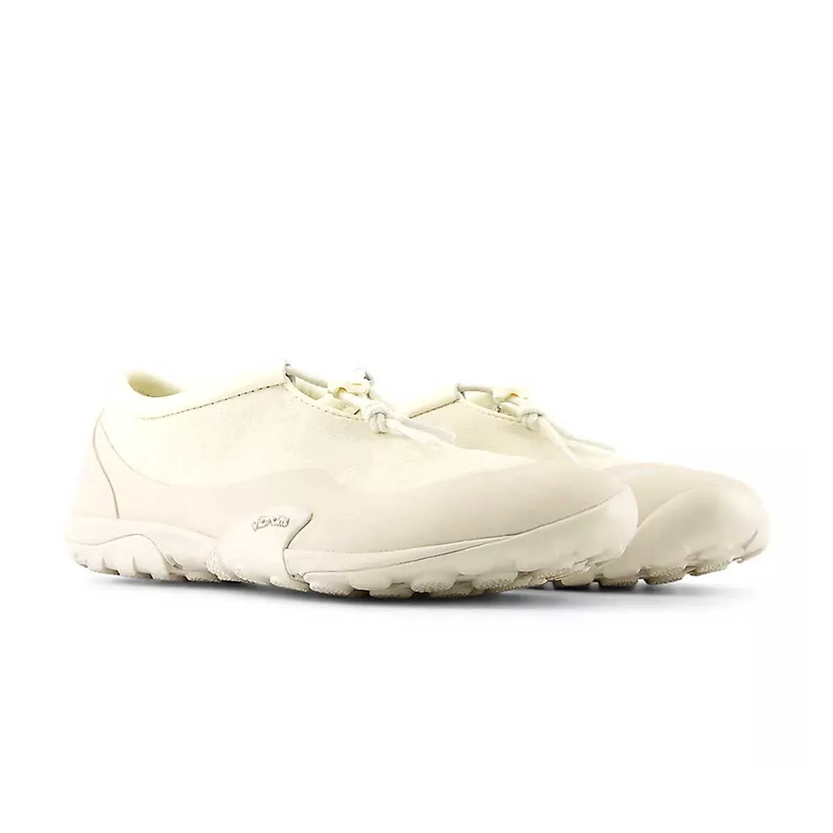   Tokyo Design Studio MT10T 'Angora Moonbeam' New Balance sneaker close-ups