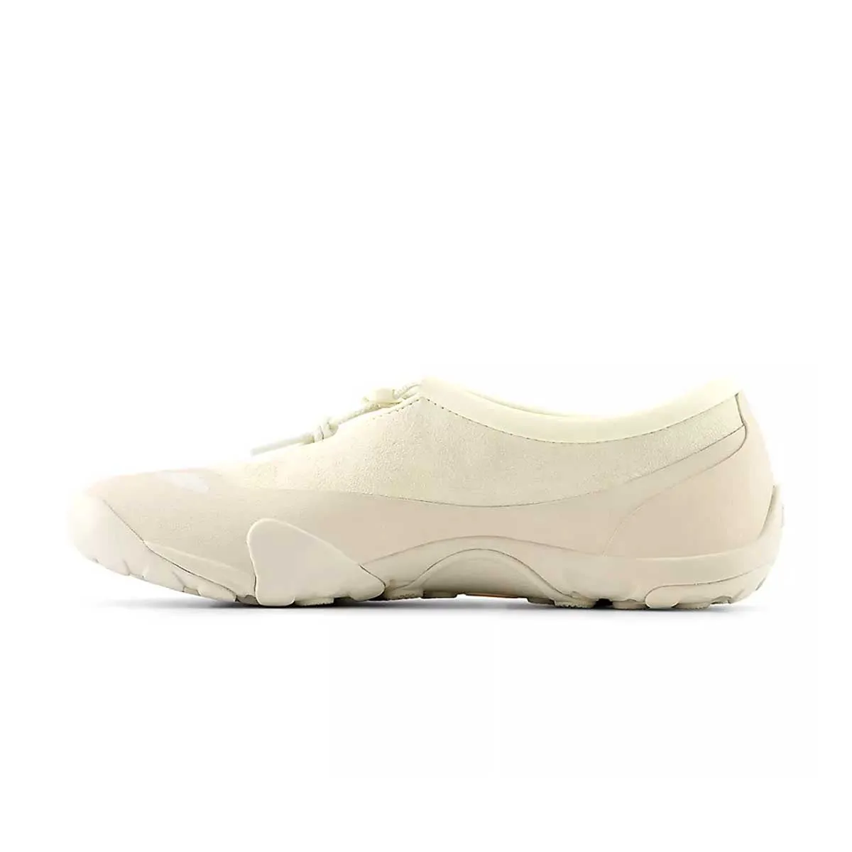   Tokyo Design Studio MT10T 'Angora Moonbeam' New Balance sneaker close-ups