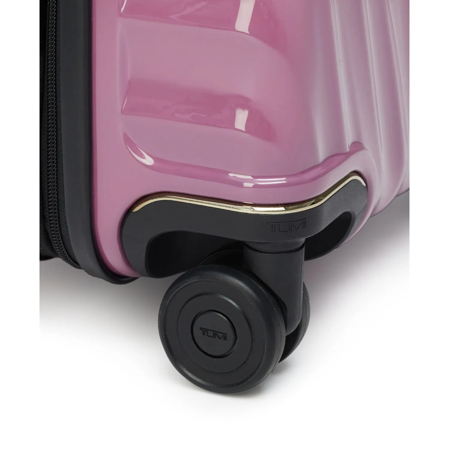 Tumi 19 Degree International Expandable 4-Wheel Carry-On Bags Tumi