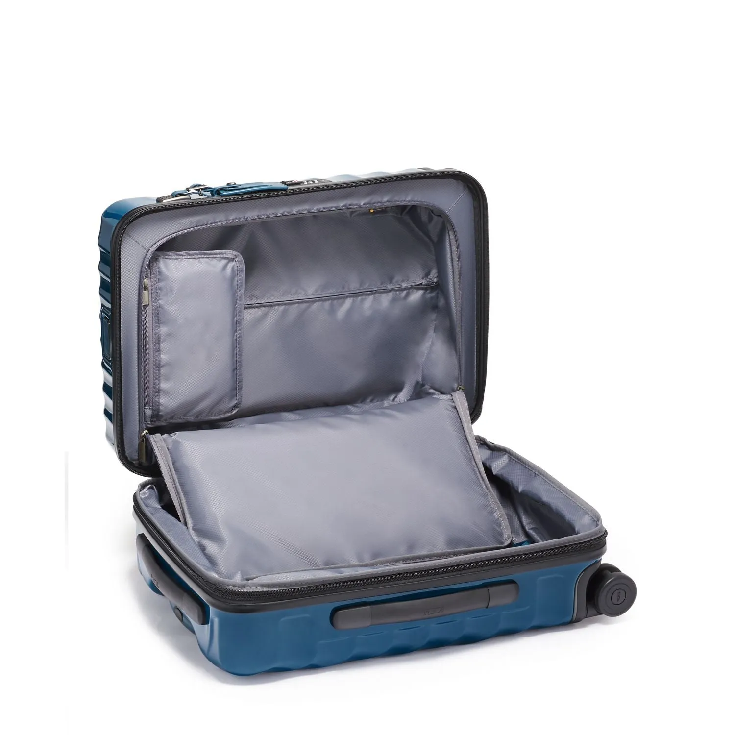 Tumi 19 Degree International Expandable 4-Wheel Carry-On Bags Tumi