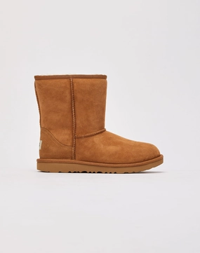 UGG Classic II Boots Grade-School Ugg cozy shoes with warm lining