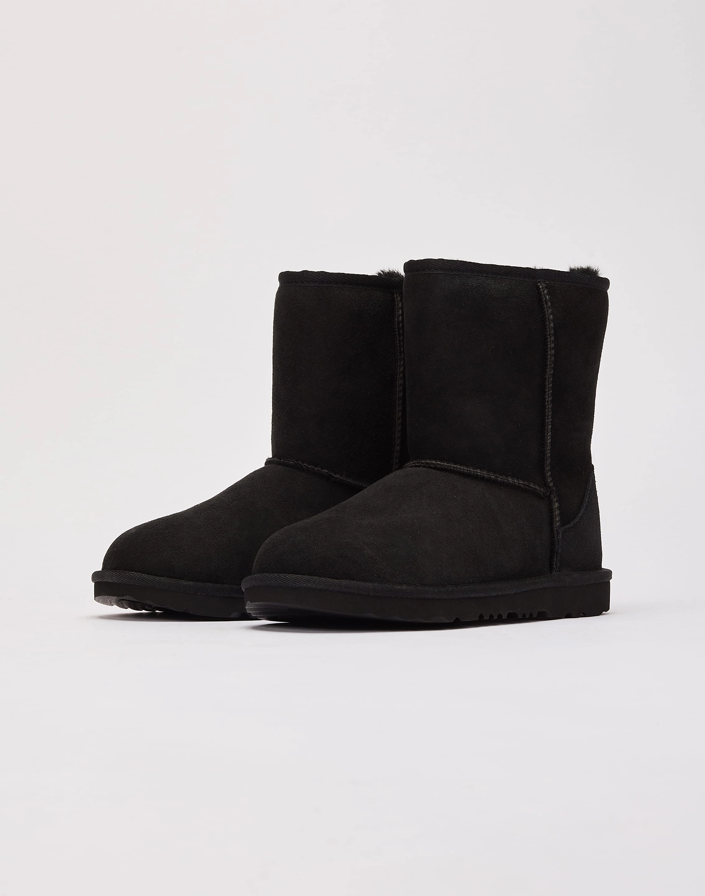 UGG Classic II Boots Grade-School All-Day Comfort