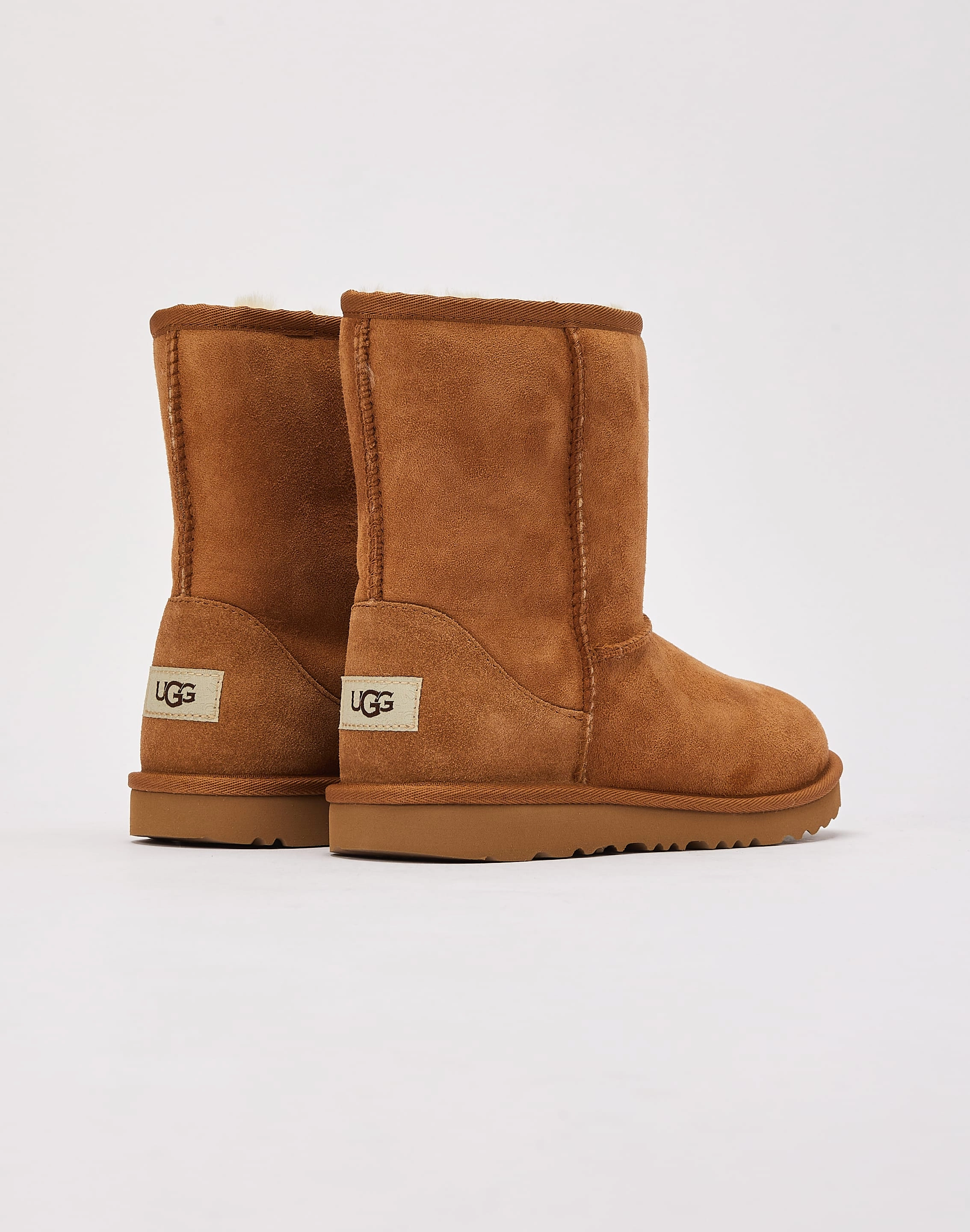 UGG Classic II Boots Grade-School All-Day Comfort