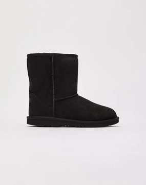 UGG Classic II Boots Grade-School Ugg cozy shoes with warm lining