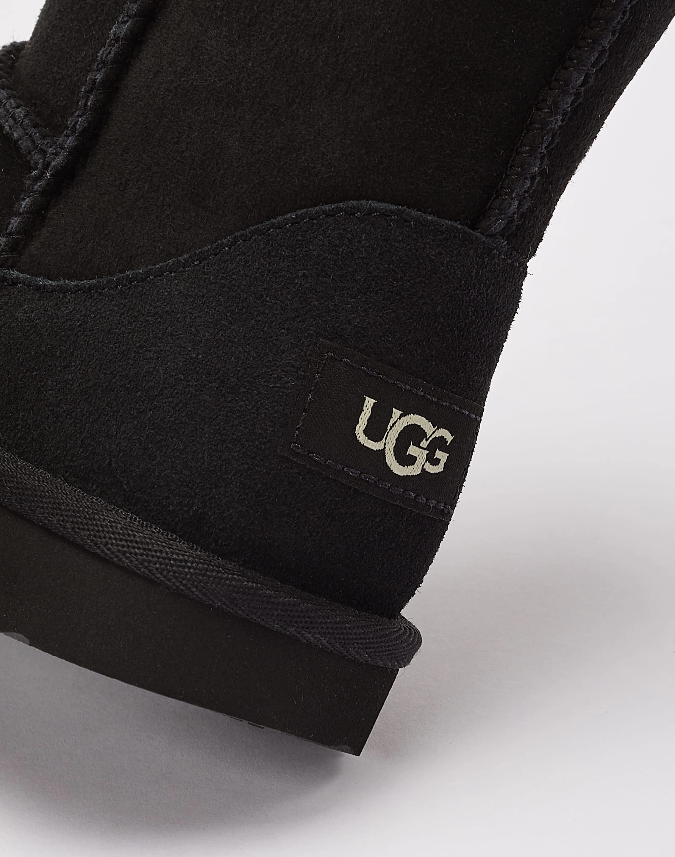 UGG Classic II Boots Pre-School All-Day Comfort