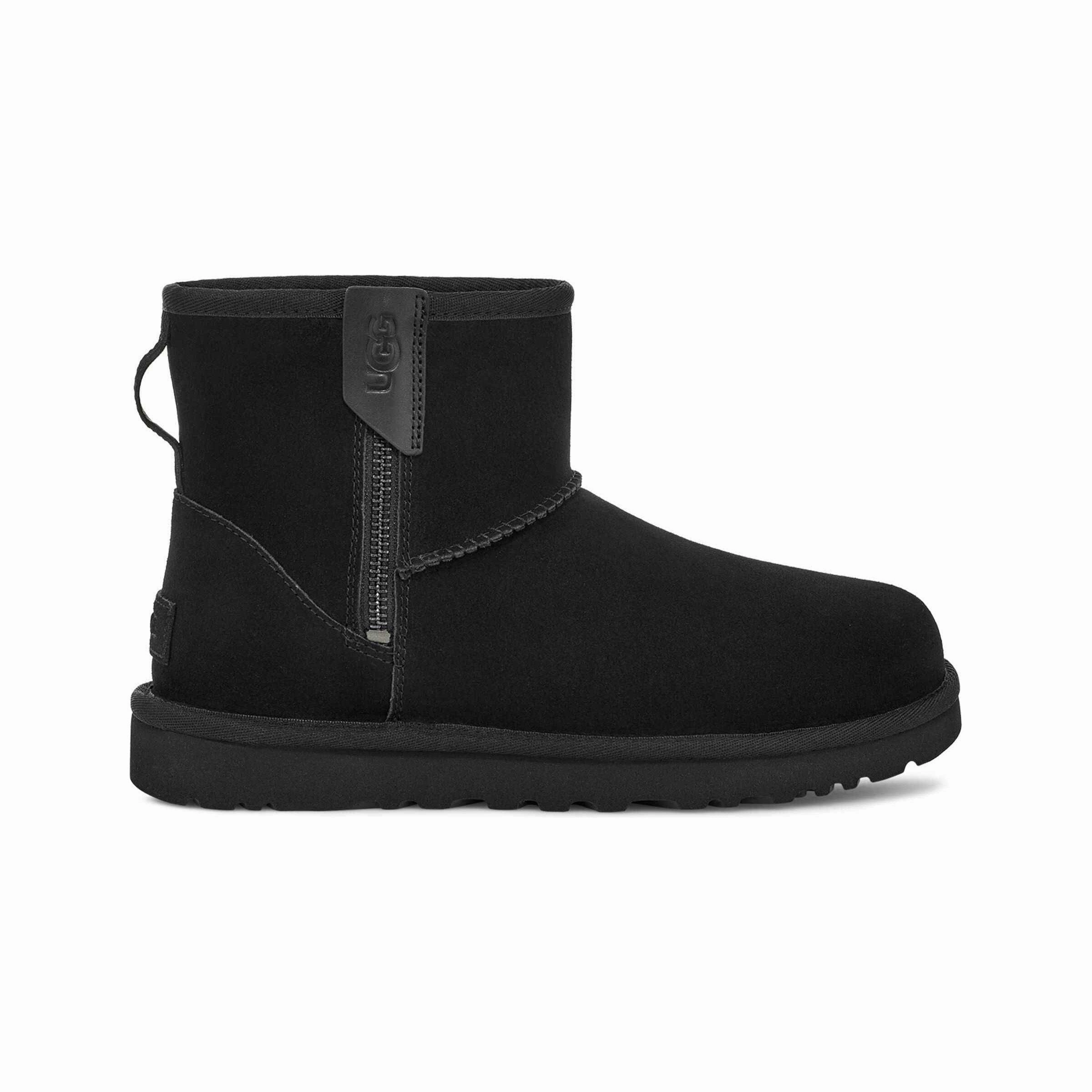 UGG CLASSIC MINI BAILEY ZIP Ugg cozy winter boots