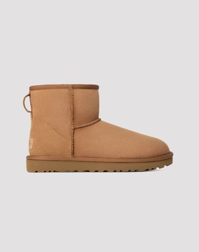 UGG Classic Mini II Boot Ugg cozy shoes with warm lining