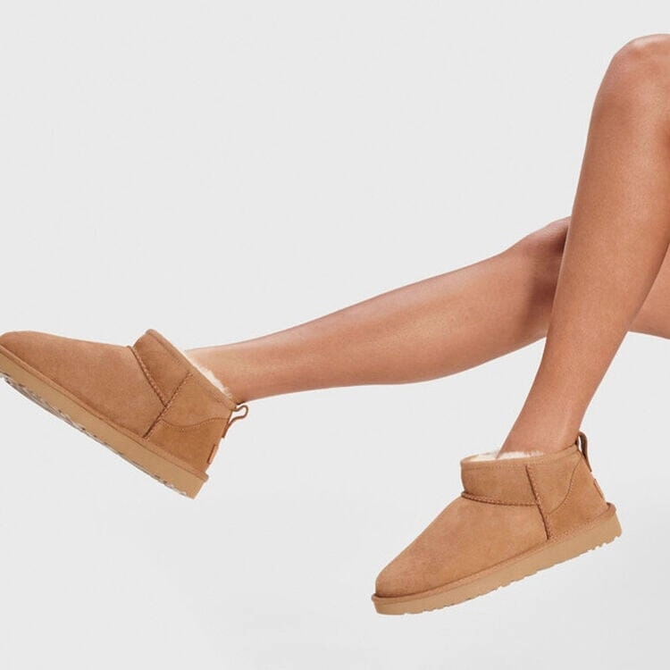 UGG CLASSIC ULTRA MINI Ugg cozy winter boots