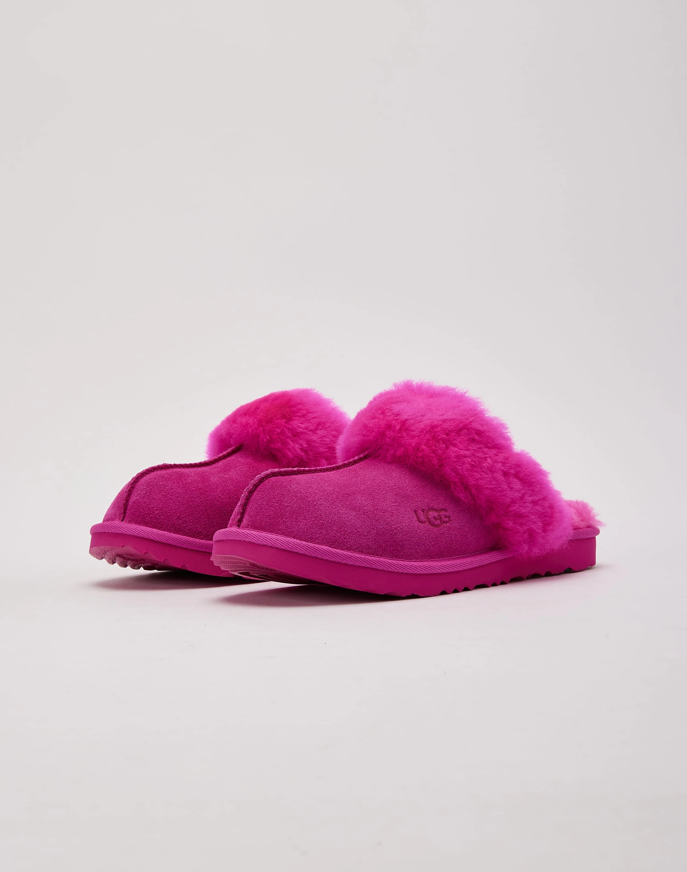 UGG Cozy II Slipper Grade-School All-Day Comfort