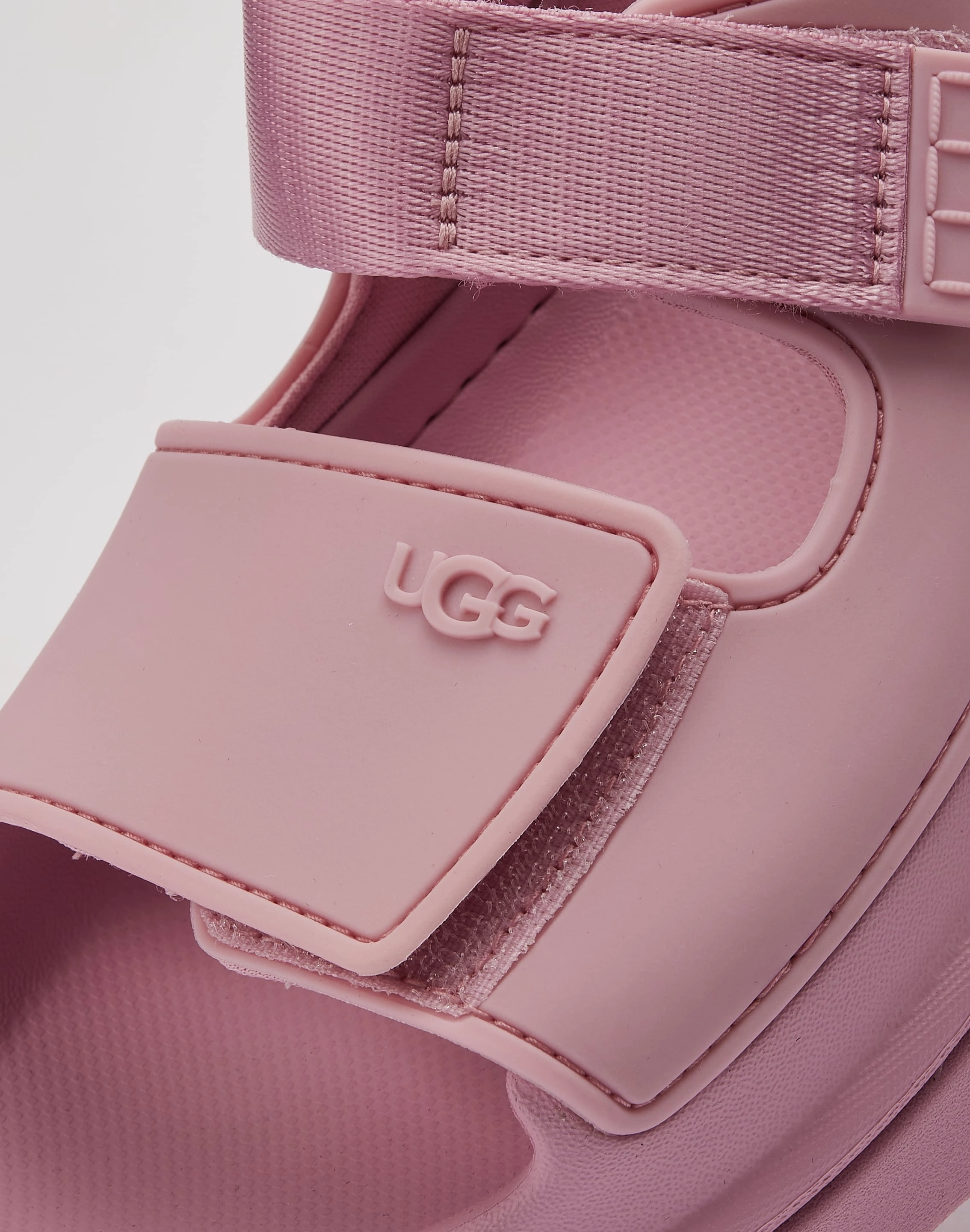 UGG GoldenGlow Grade-School All-Day Comfort