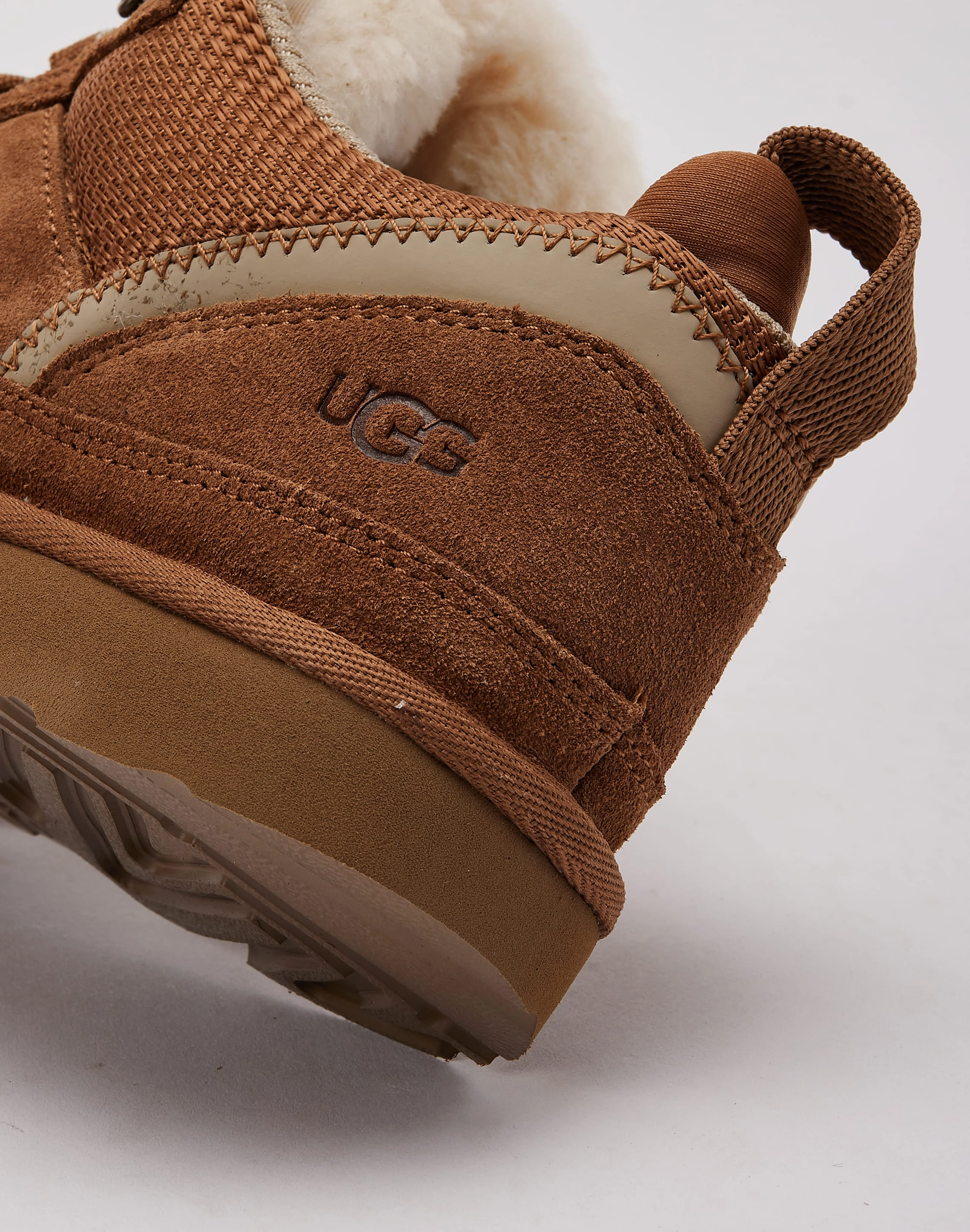 UGG Lowmel Grade-School All-Day Comfort