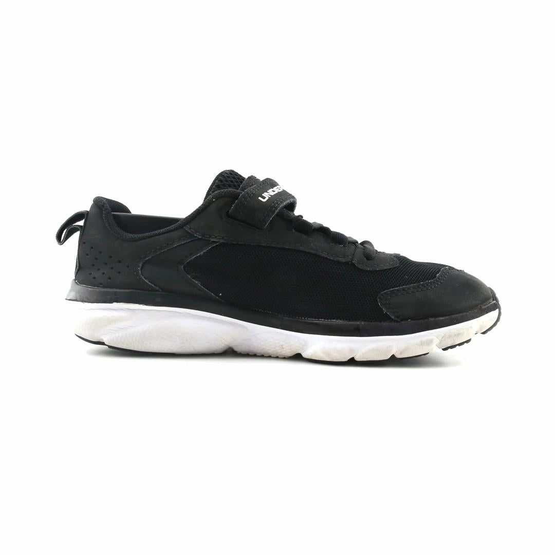 UNDER ARMOUR ASSERT 9 AC Under Armour trainer close-ups