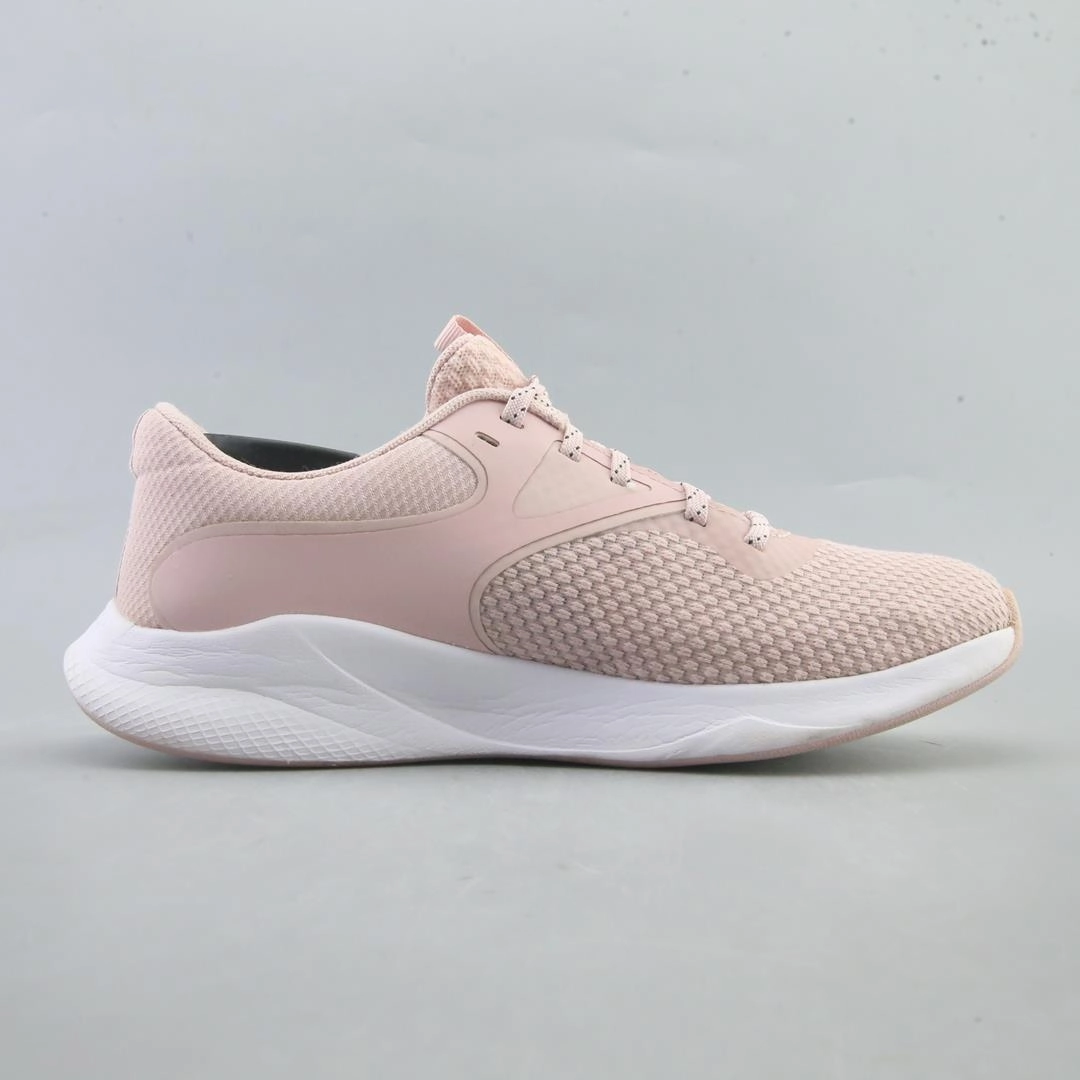 UNDER ARMOUR AURORA 2 Under Armour trainer close-ups