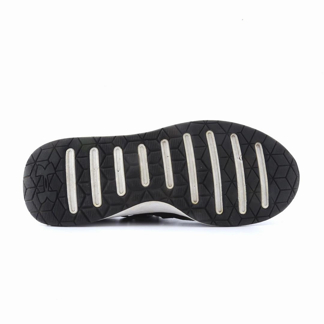 UNDER ARMOUR BREATHE TRAINER Under Armour trainer close-ups