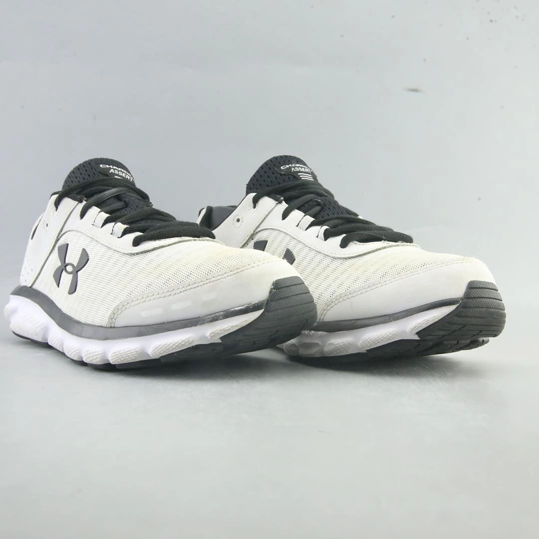 UNDER ARMOUR CHARGED ASSERT 8 Under Armour performance footwear
