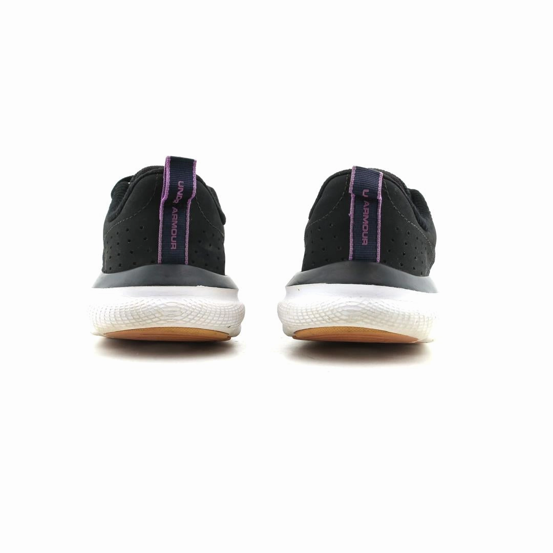 UNDER ARMOUR CHARGED ASSERT 8 Under Armour trainer close-ups