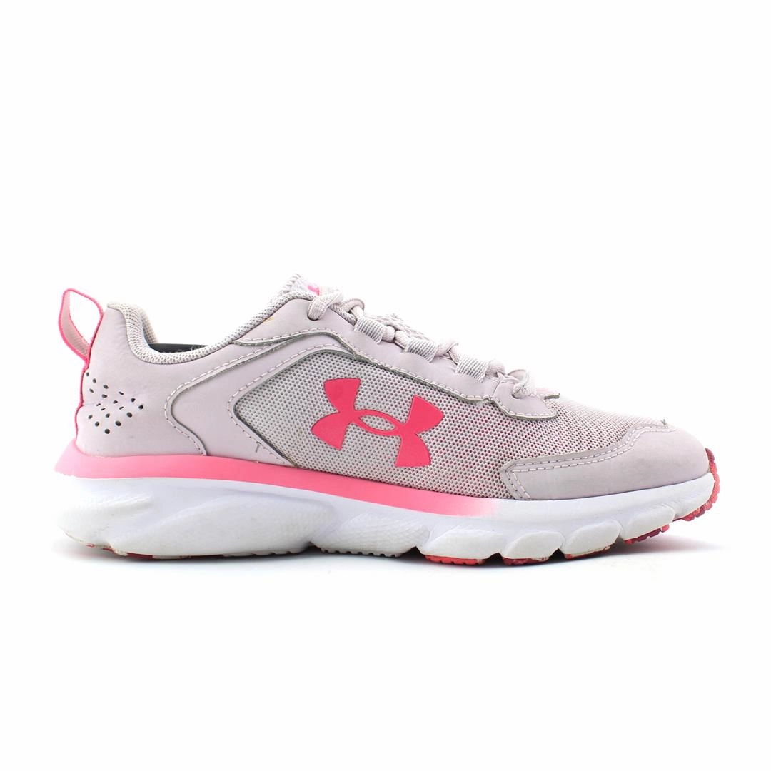 UNDER ARMOUR CHARGED ASSERT 9 Under Armour trainer close-ups