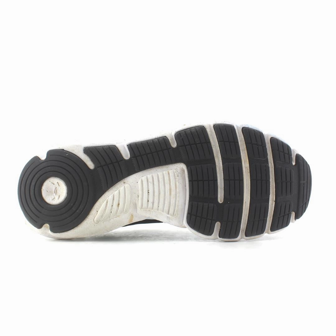 UNDER ARMOUR  CHARGED ASSERT 9 Under Armour trainer close-ups