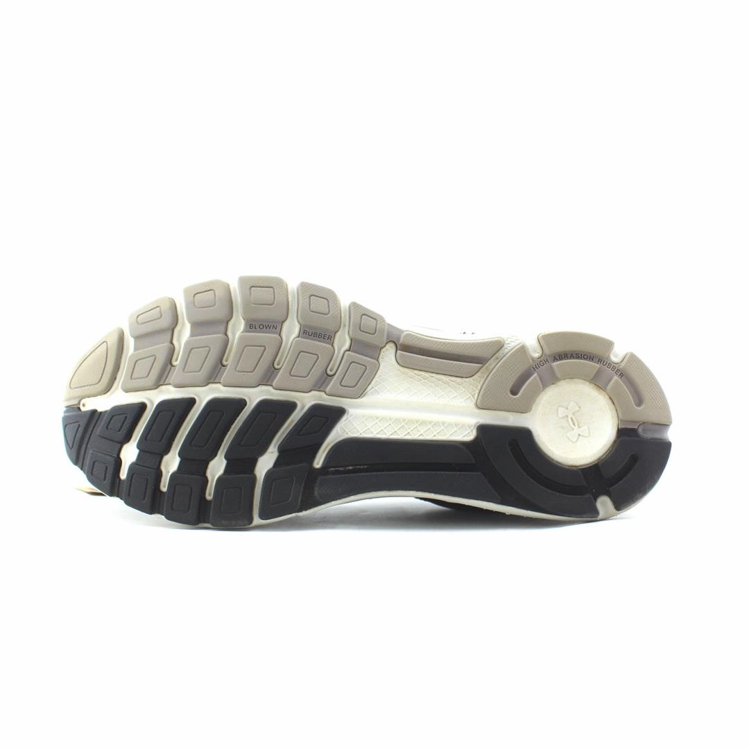 UNDER ARMOUR CHARGED EUROPA 2 Under Armour trainer close-ups