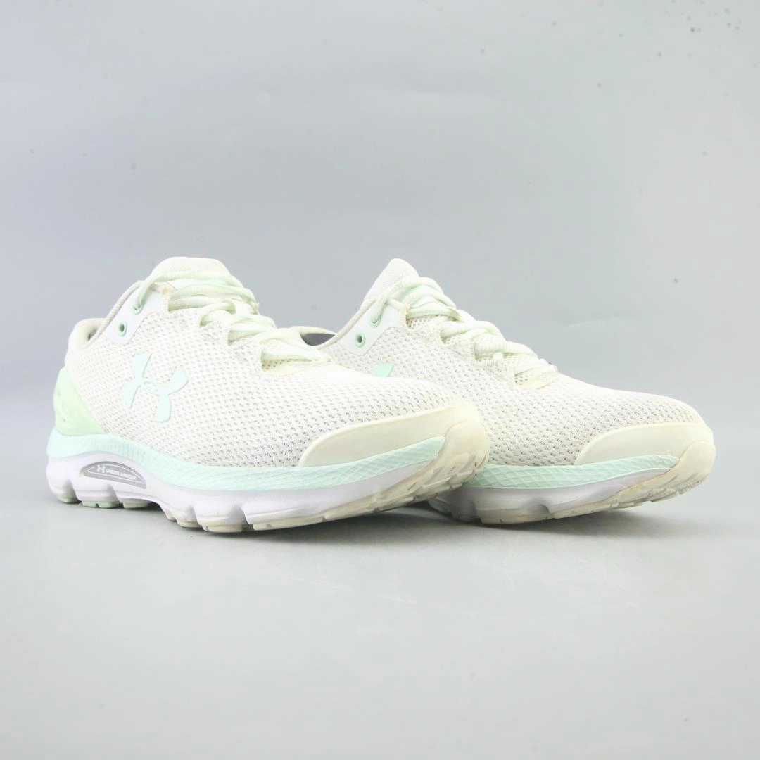 UNDER ARMOUR  CHARGED GEMINI 2020 Under Armour trainer close-ups
