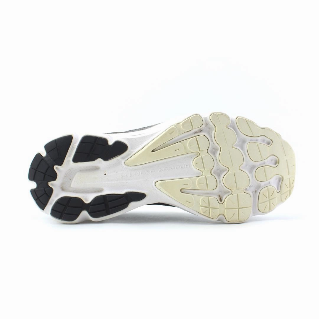 UNDER ARMOUR CHARGED GEMINI Under Armour trainer close-ups