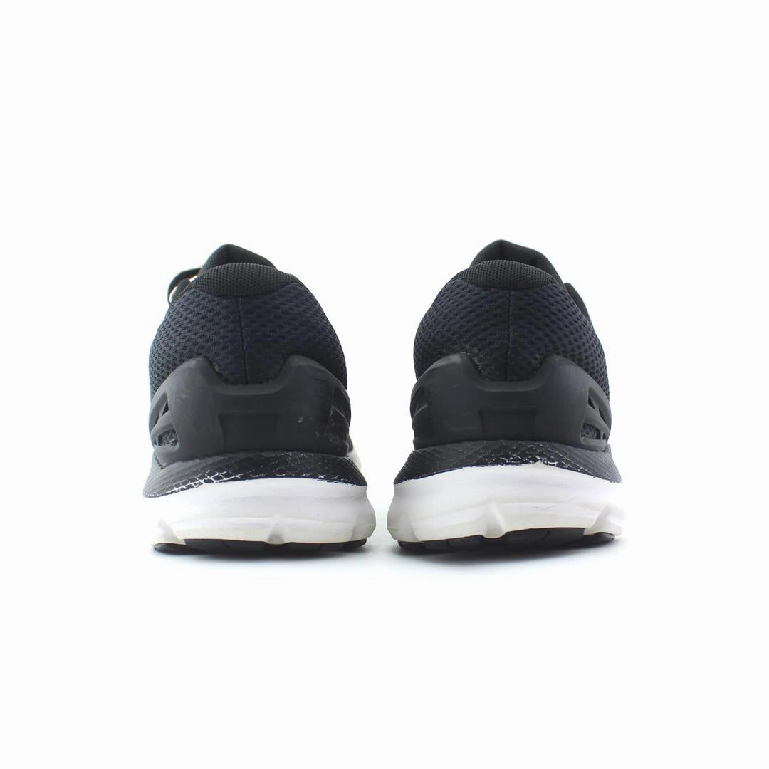 UNDER ARMOUR CHARGED GEMINI Under Armour trainer close-ups