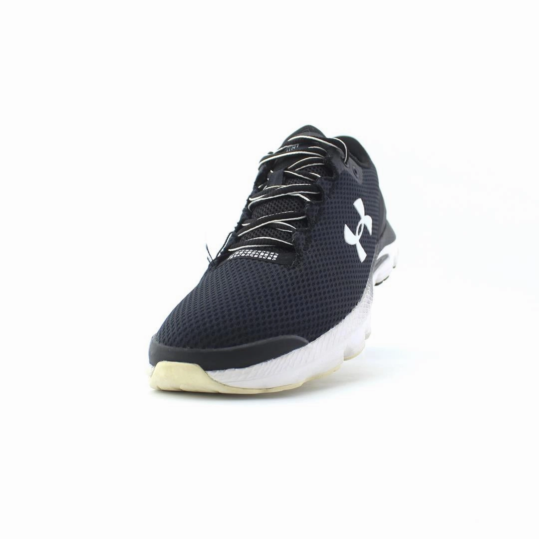 UNDER ARMOUR CHARGED GEMINI Under Armour trainer close-ups