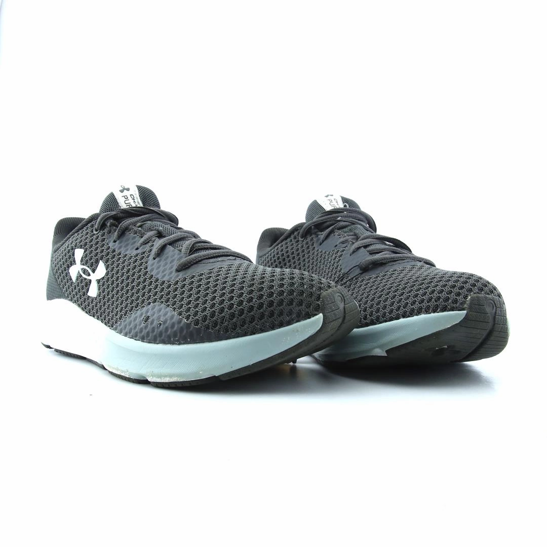 UNDER ARMOUR CHARGED PURSUIT 3 Under Armour trainer close-ups