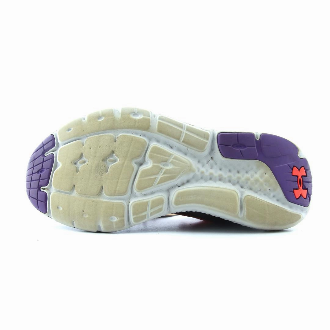 UNDER ARMOUR  CHARGED ROGUE 3 Under Armour trainer close-ups