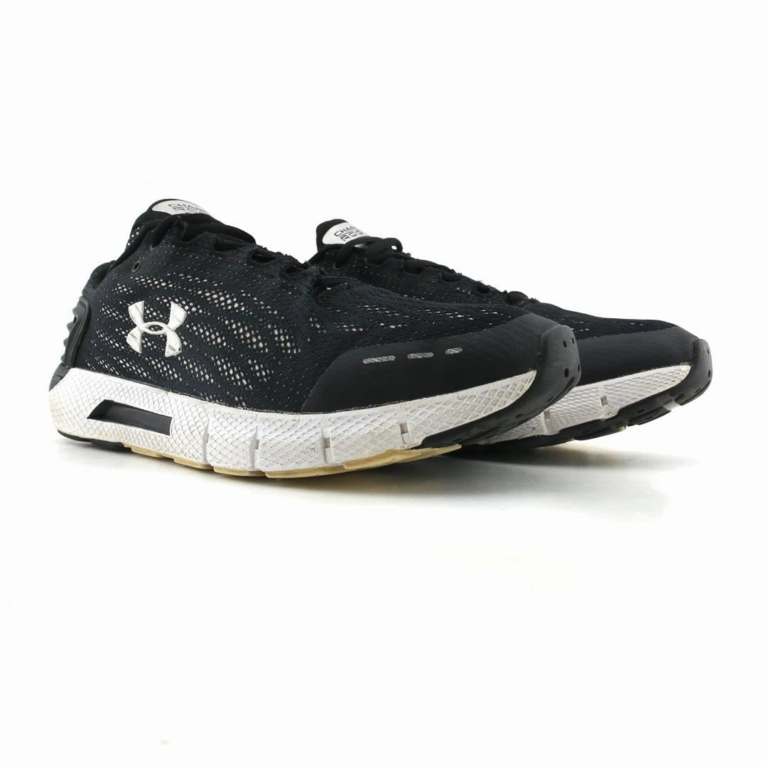 UNDER ARMOUR CHARGED ROGUE Under Armour trainer close-ups
