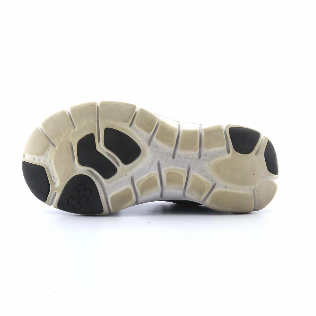 UNDER ARMOUR ENGAGE BL 3 Under Armour trainer close-ups
