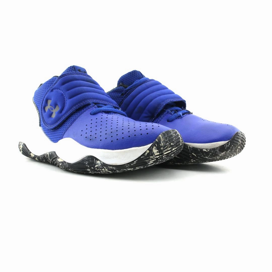 UNDER ARMOUR GRADE SCHOOL UA ZONE BB Under Armour trainer close-ups