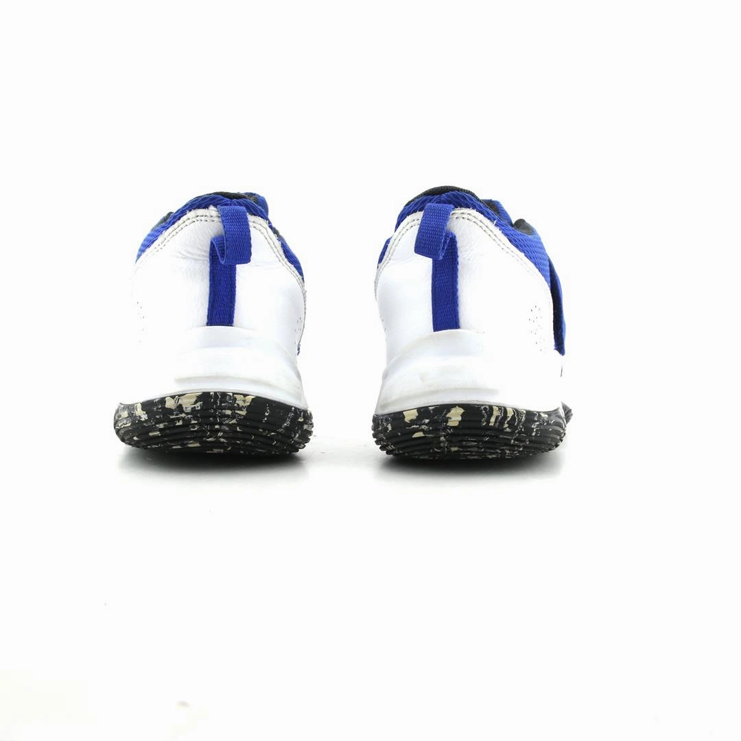 UNDER ARMOUR GRADE SCHOOL UA ZONE BB Under Armour trainer close-ups