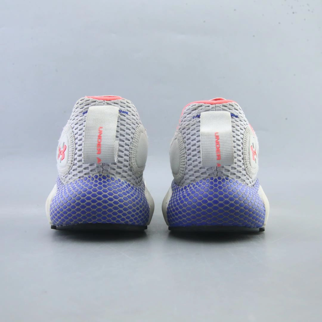 UNDER ARMOUR HOVR REVENANT Under Armour trainer close-ups