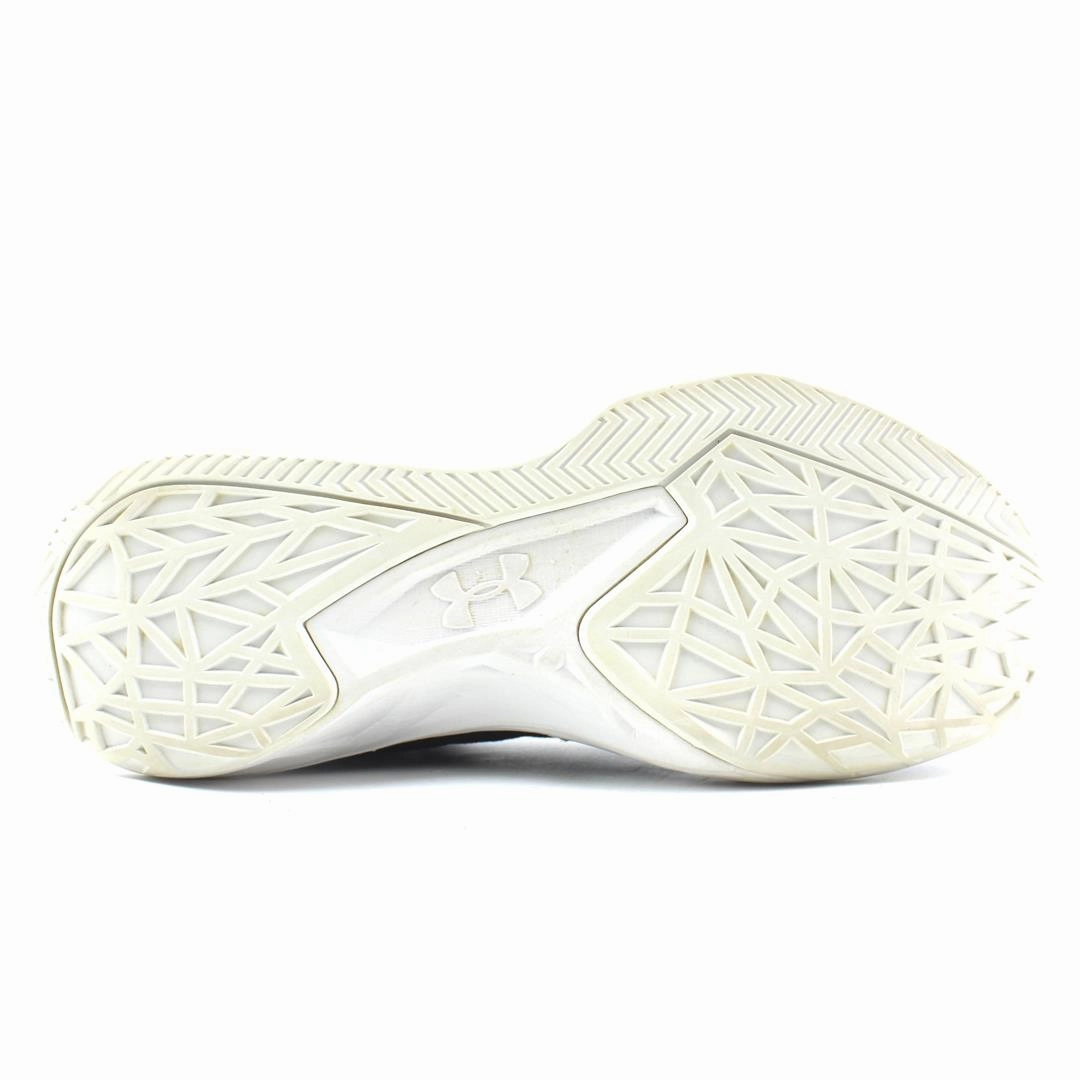 UNDER ARMOUR JET MID Under Armour trainer close-ups