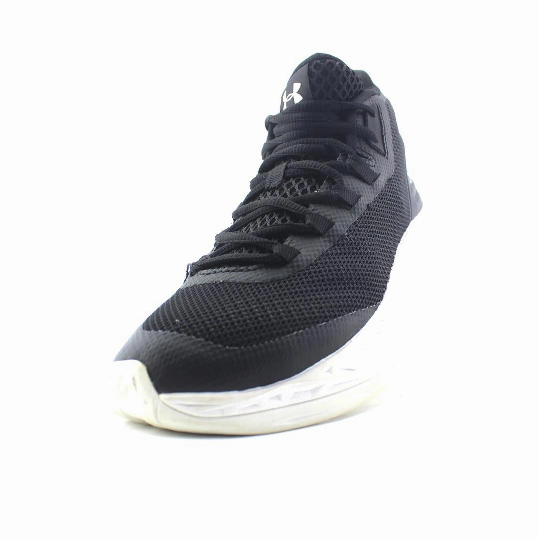 UNDER ARMOUR JET MID Under Armour trainer close-ups